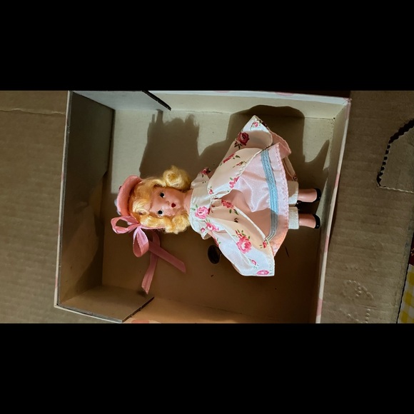 Nancy Anne storybook dolls - Picture 4 of 16